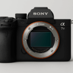 Sony Alpha a7 IV camera or Mac IV (full package)