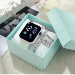 Fashion Sports Digital Watch Boys and Girls Plastic Children's Watch Leisure LED Digital Watch Men